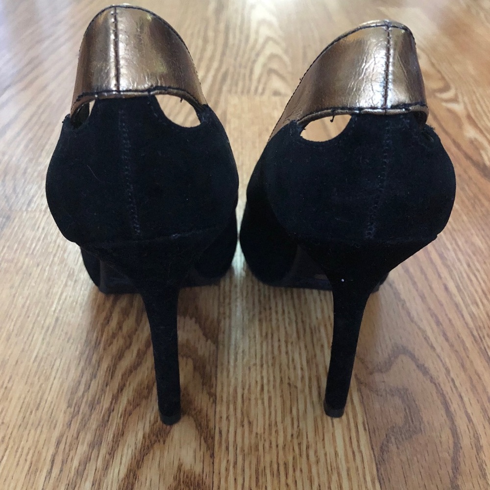 Anne Michelle Colorblock Heels - Picture 2 of 7